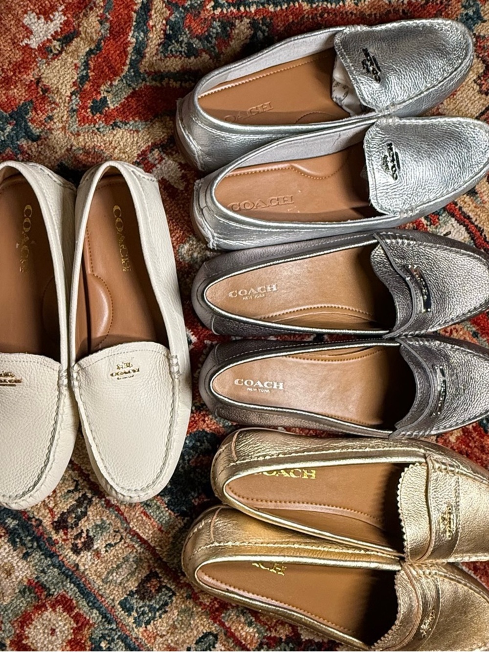 Coach SILVER ONLY with emblem leather flats.  Like new condition size 8 - Picture 2 of 5